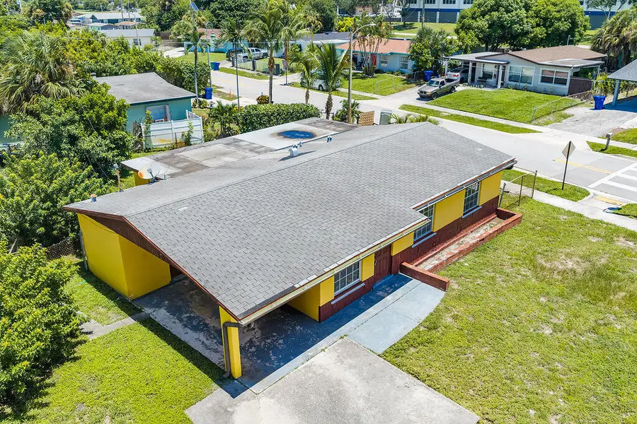 1500 W 13th Street W, Riviera Beach, FL 33404 - #2