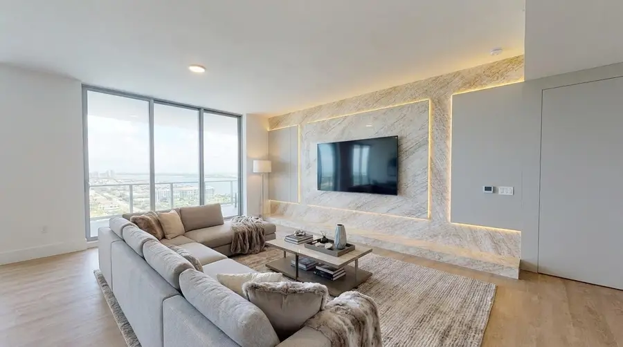 220 Lake Shore Drive #2009, Lake Park, FL 33403 - #2