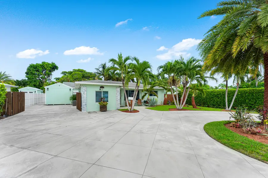 819 6th Street, Lake Park, FL 33403 - #3