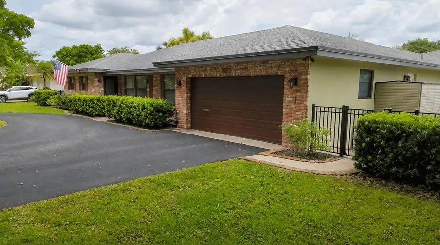 820 NW 73rd Terrace, Plantation, FL 33317 - #2