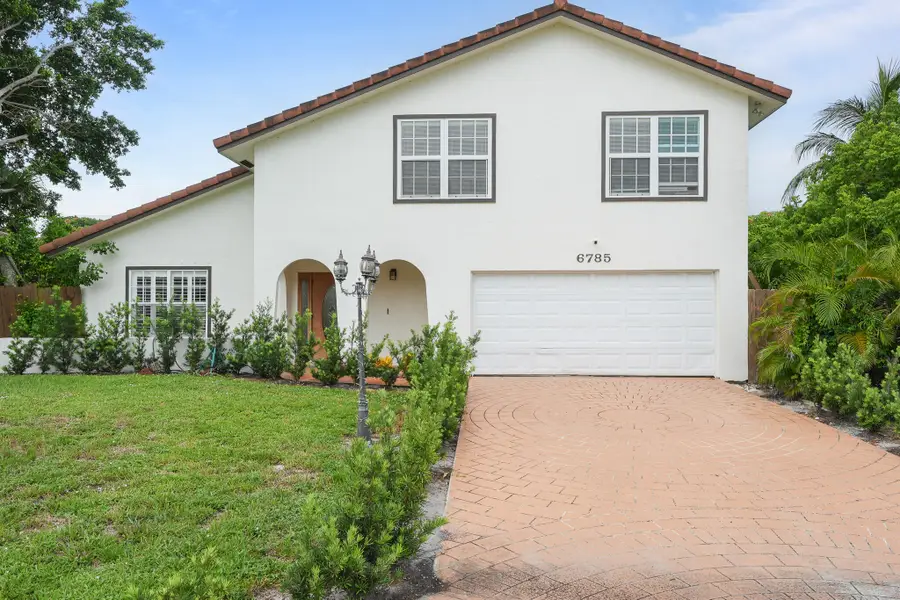 6785 Escondida Drive, Lake Clarke Shores, FL 33406 - #2