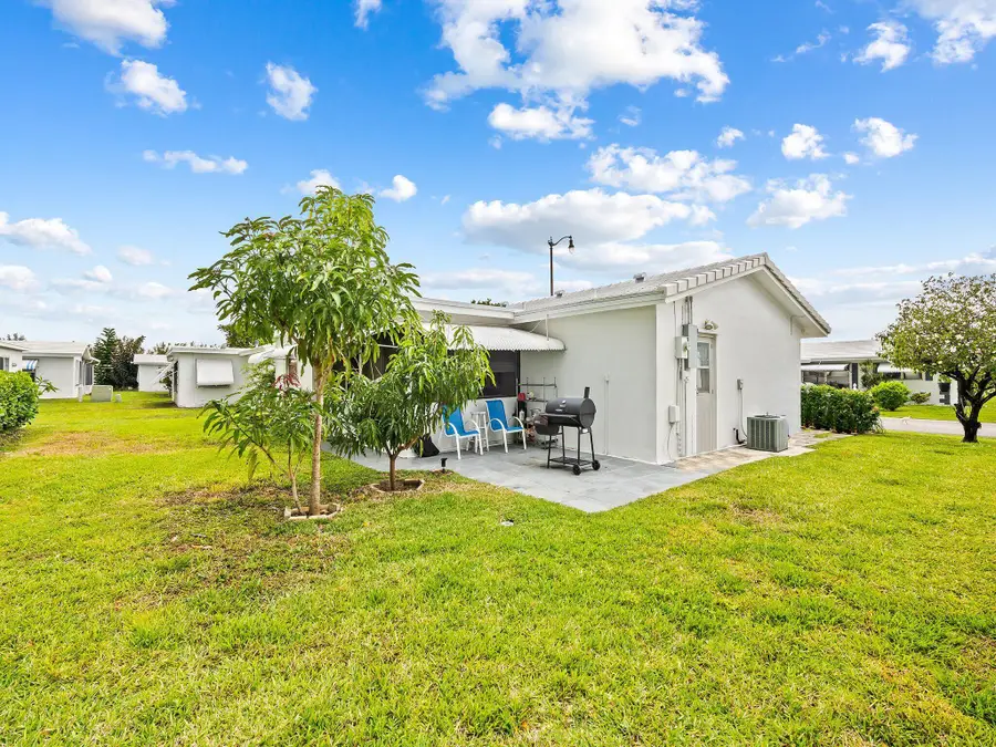 210 NW 25th Court, Pompano Beach, FL 33064 - #2