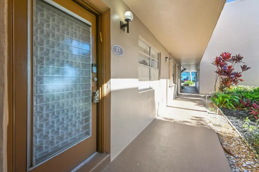 21 Flanders A, Delray Beach, FL 33484 - #2
