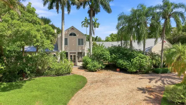 2705 Hackney Road, Weston, FL 33331