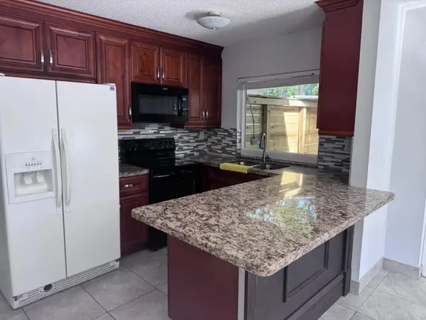 3004 NW 4th Terrace #4-141, Pompano Beach, FL 33064