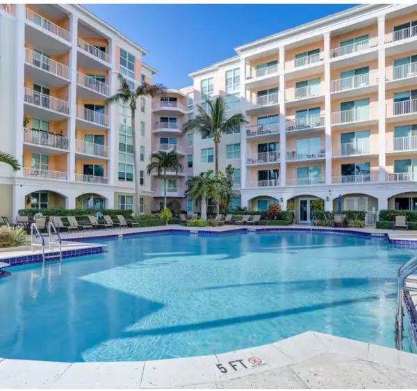 802 W Windward Way #301, Lantana, FL 33462