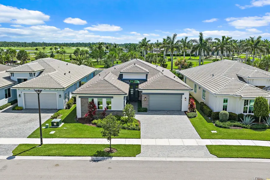 12172 Waterstone Circle, Palm Beach Gardens, FL 33412 - #3