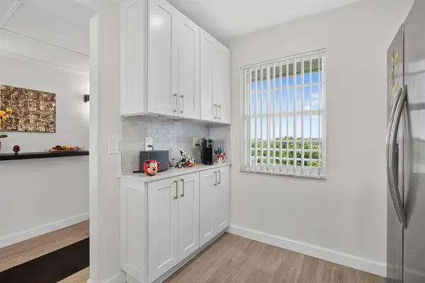 575 Oaks Lane #709, Pompano Beach, FL 33069