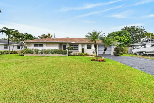 11 Windsor Road E, Jupiter, FL 33469