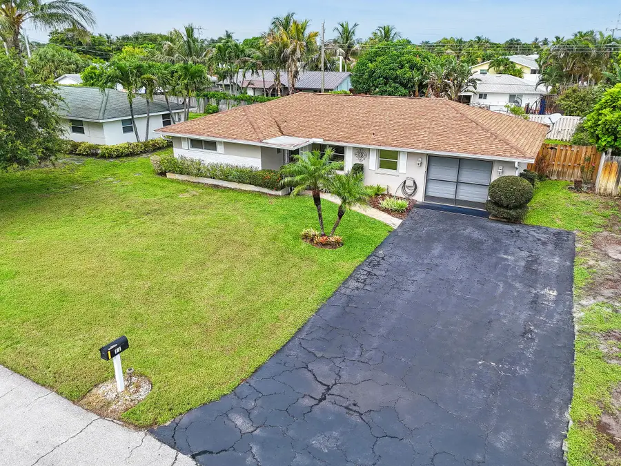 11 Windsor Road E, Jupiter, FL 33469 - #3