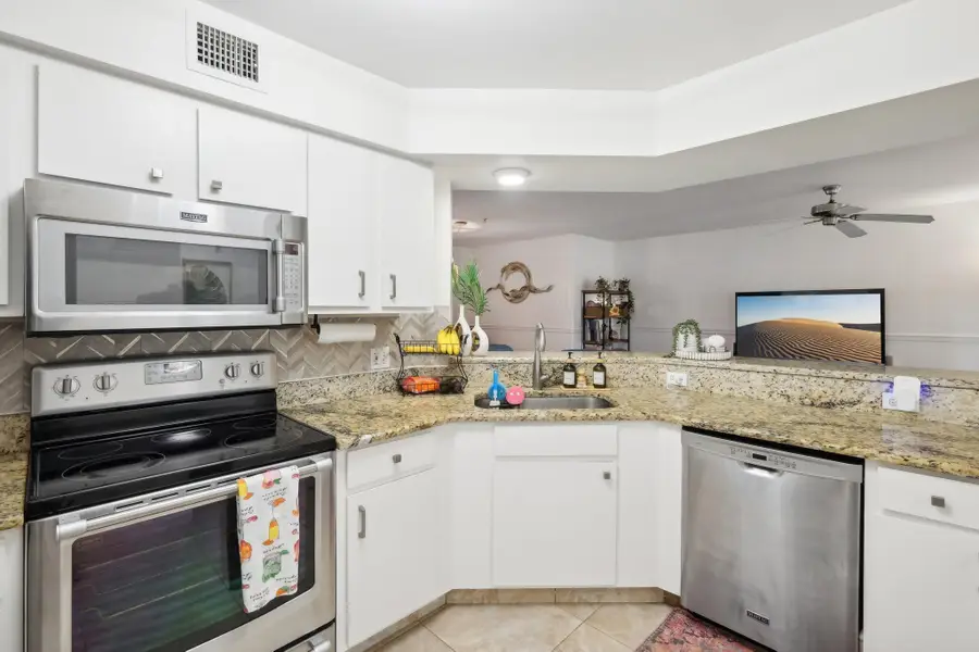 300 Scotia Drive #304, Hypoluxo, FL 33462 - #3
