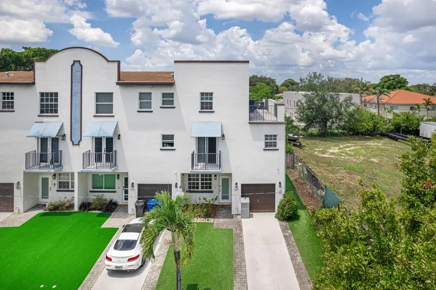 807 NW 1st Avenue, Fort Lauderdale, FL 33311 - #3