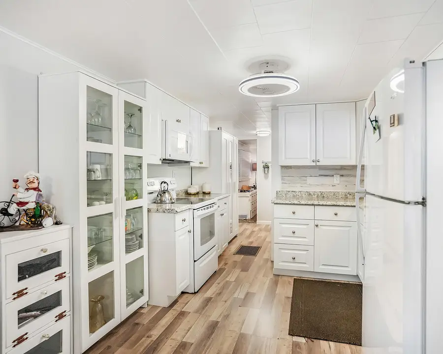 8500 SW 18th Place, Davie, FL 33324 - #2