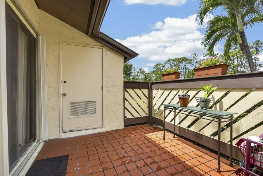 140 Karanda Court, Royal Palm Beach, FL 33411 - #3