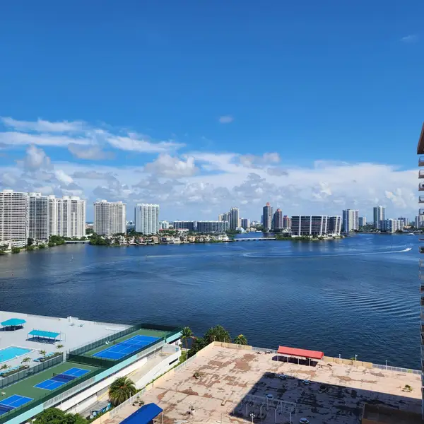 250 174th Street, Sunny Isles Beach, FL 33160