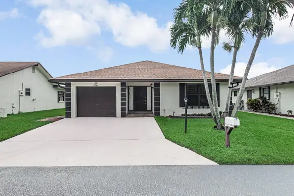 6210 Olivewood Circle, Greenacres, FL 33463