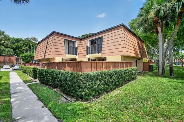 503 Buttonwood Lane, Boynton Beach, FL 33436