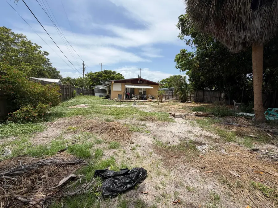 406 NE 18th Avenue, Pompano Beach, FL 33060 - #3