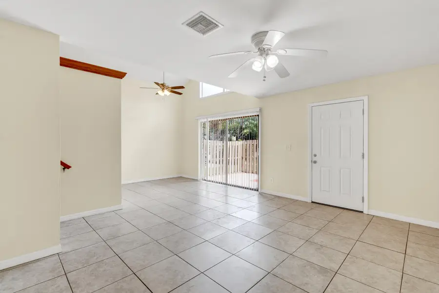 1567 39th Avenue #Q4, Vero Beach, FL 32960 - #2