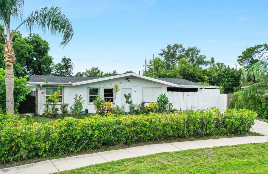 120 Banyan Drive, Port Saint Lucie, FL 34952 - #3