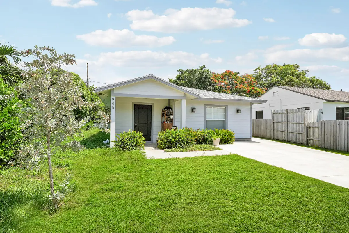 945 32nd Street, West Palm Beach, FL 33407 - #1