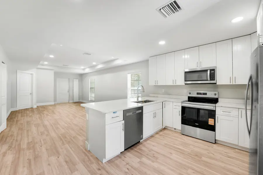 945 32nd Street, West Palm Beach, FL 33407 - #2
