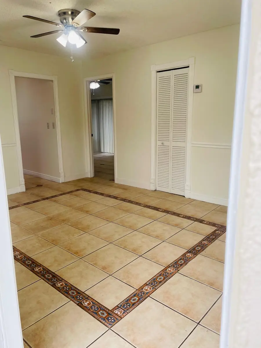 5318 Garden Hills Circle, West Palm Beach, FL 33415 - #3