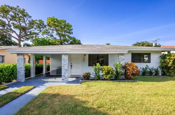 699 NE 40th Street, Oakland Park, FL 33334