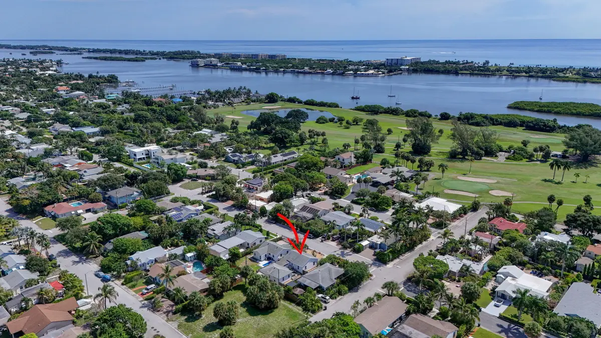 1305 N Palmway, Lake Worth Beach, FL 33460 - #1