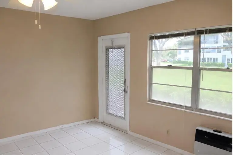 554 Mansfield N, Boca Raton, FL 33434 - #3