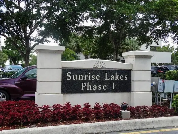 8101 S Sunrise Lakes Drive N #204, Sunrise, FL 33322