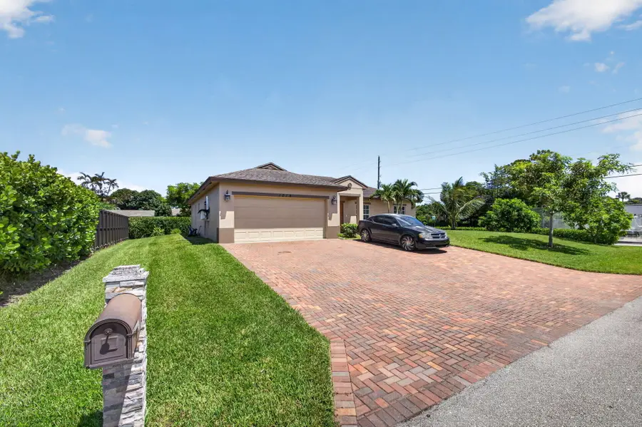 1016 Cheryl Road, Haverhill, FL 33417 - #3