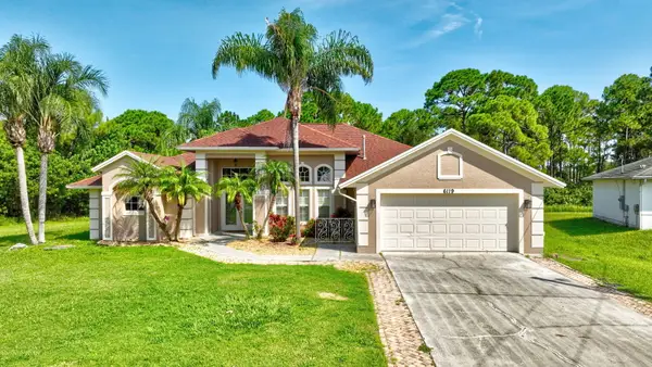 6119 NW Gause Avenue, Port St Lucie, FL 34986
