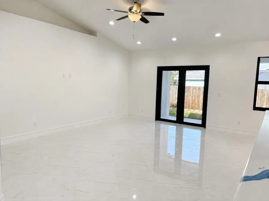 2356 30th Avenue Sw, Vero Beach, FL 32968 - #3