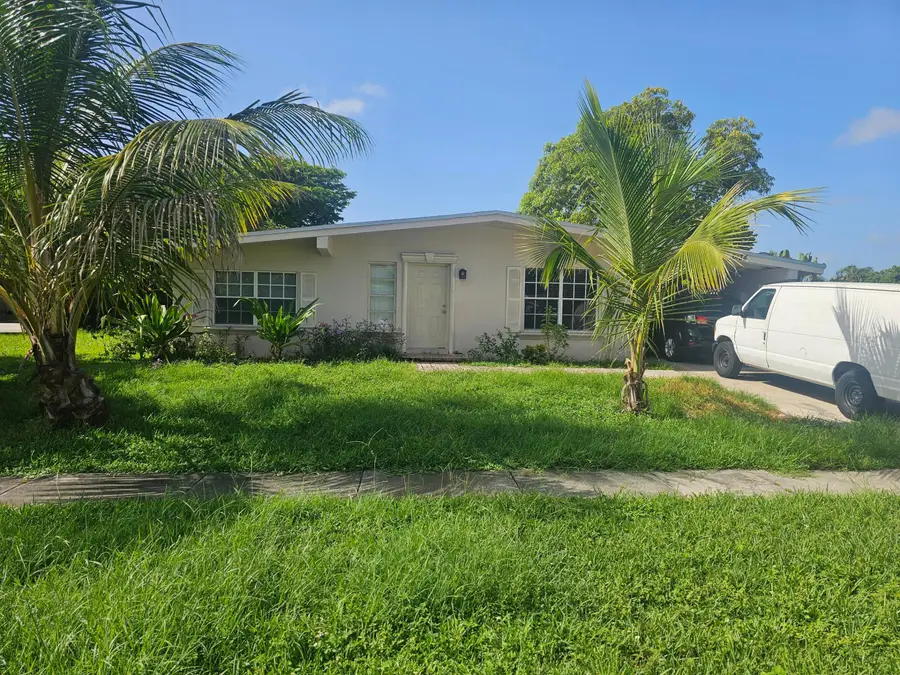 6134 Hogan Creek Road, Margate, FL 33063 - #2