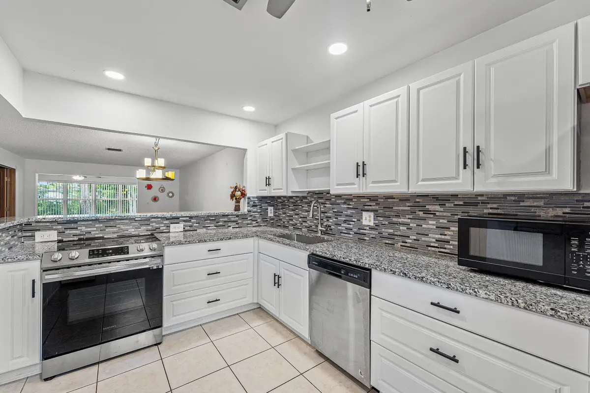 2638 Gately Drive E #125, West Palm Beach, FL 33415 - #1