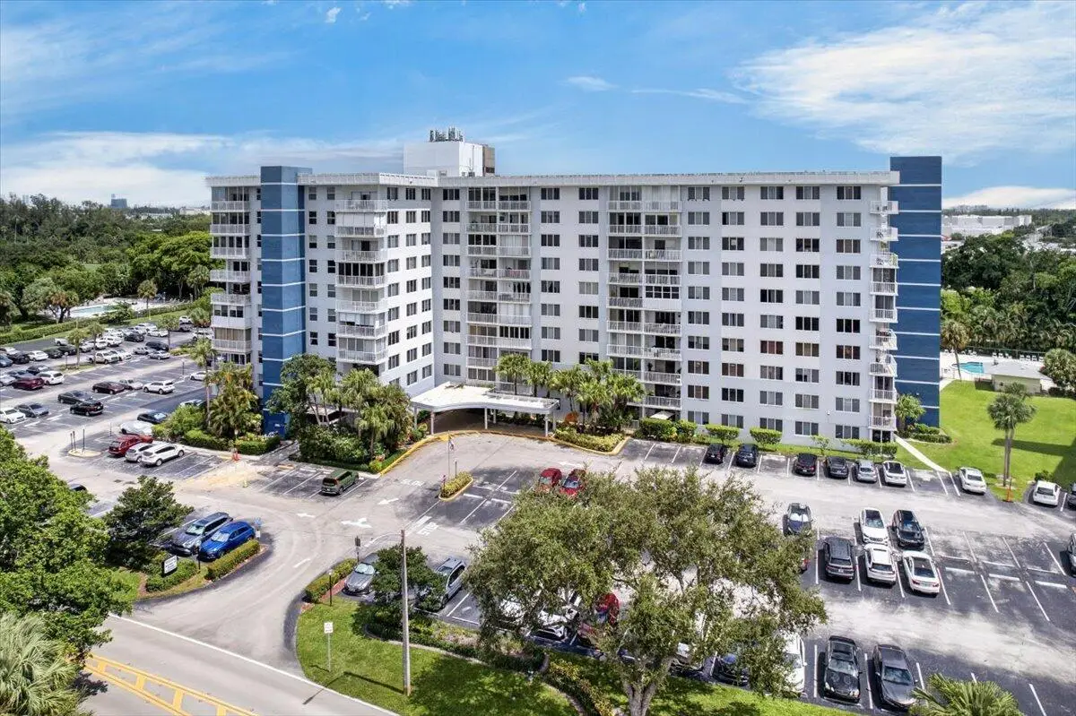 4200 Hillcrest Drive, Hollywood, FL 33021 - #1