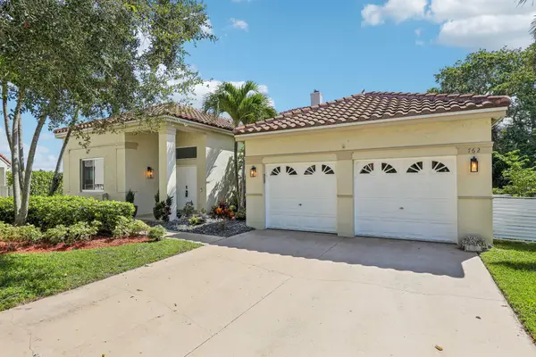 762 Heritage Drive, Weston, FL 33326