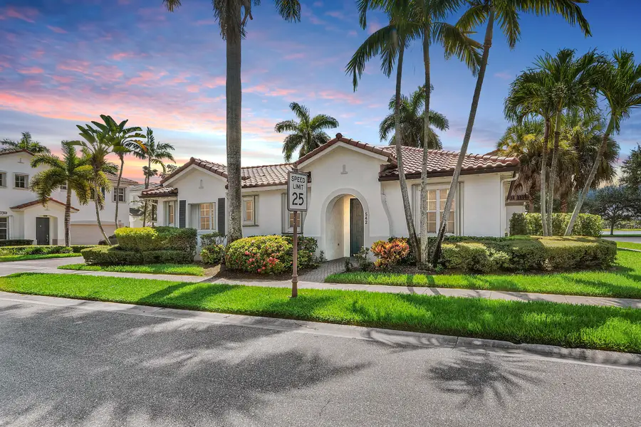 542 Tomahawk Court, Palm Beach Gardens, FL 33410 - #3