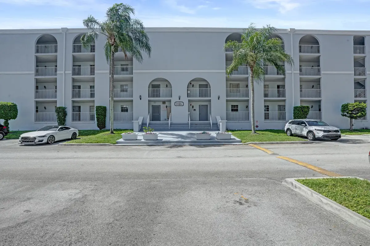 7980 N French Drive #3-202, Pembroke Pines, FL 33024 - #1
