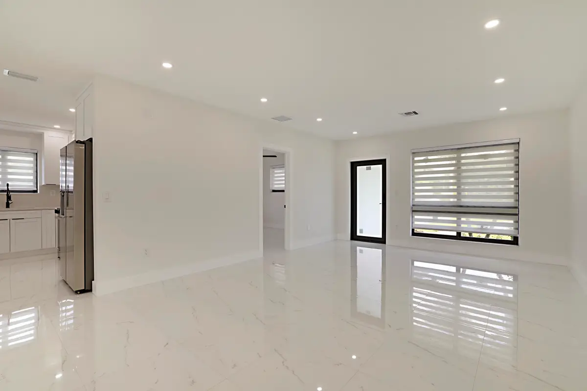 421 Fontana Drive, Palm Springs, FL 33461 - #1