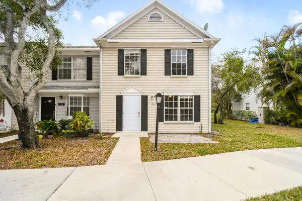 110 Old English Court, Jupiter, FL 33458