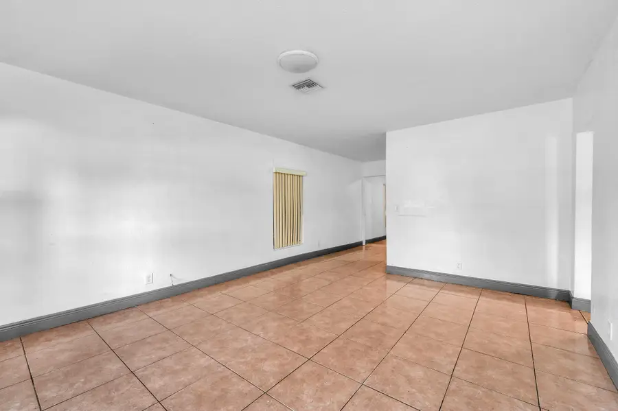 124 SW 10th Avenue, Boynton Beach, FL 33435 - #2