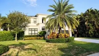 512 Lake Drive, Delray Beach, FL 33444 - #1