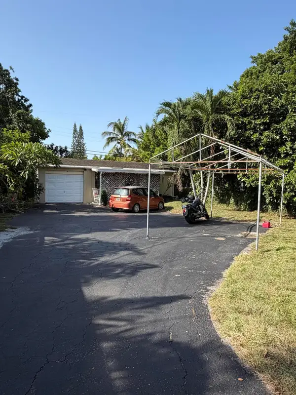 2647 Pierce Street, Hollywood, FL 33020
