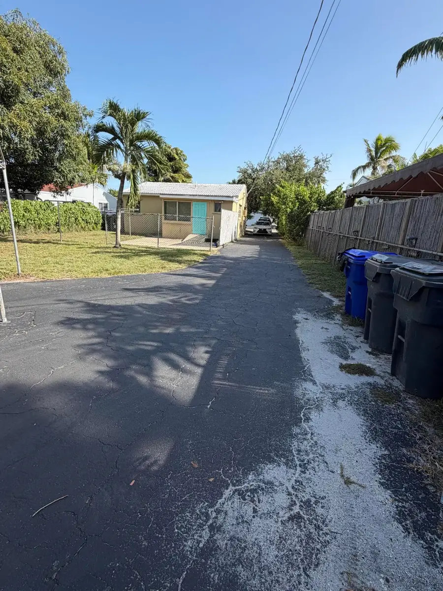 2647 Pierce Street, Hollywood, FL 33020 - #2