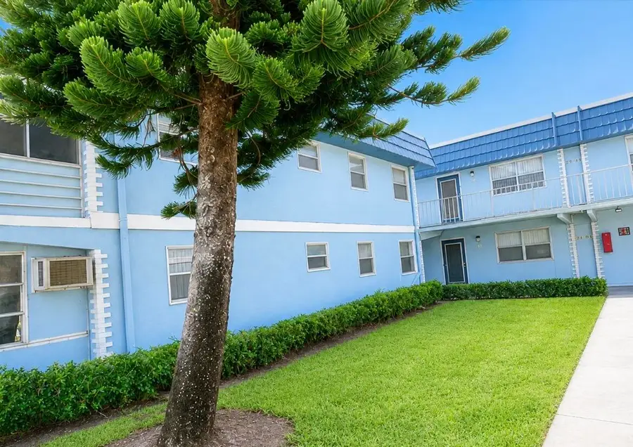 260 Brittany F, Delray Beach, FL 33446 - #3