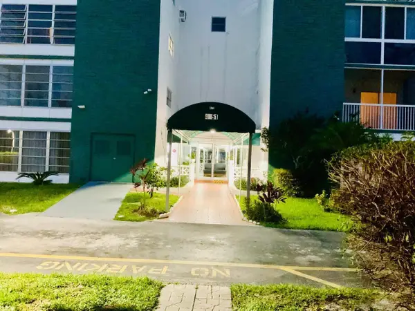 4751 NW 21st Street #116, Lauderhill, FL 33313