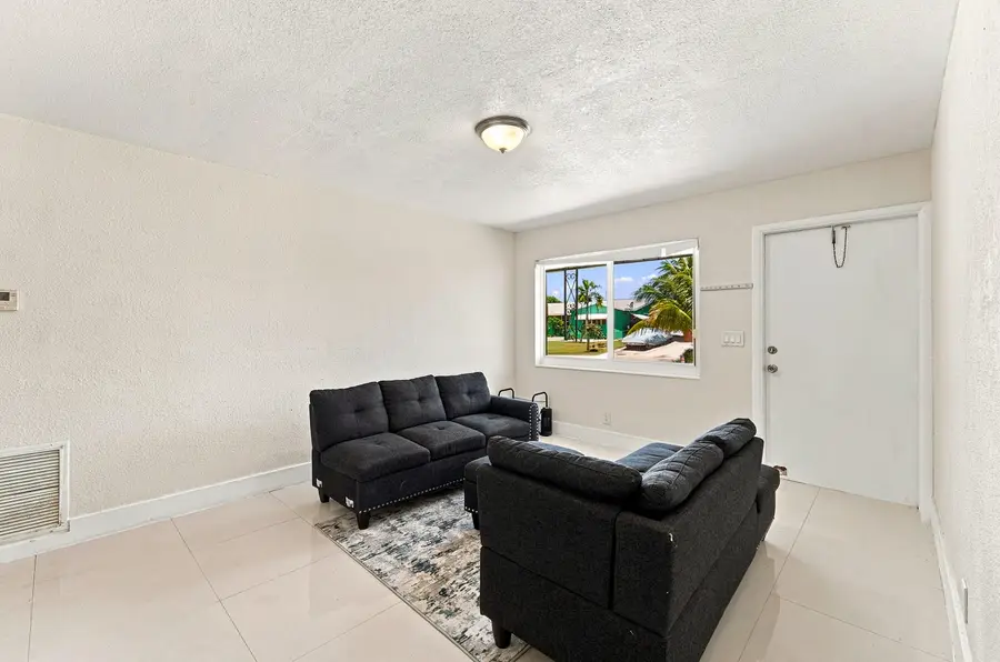 1010 Pinetree Drive, Lantana, FL 33462 - #2