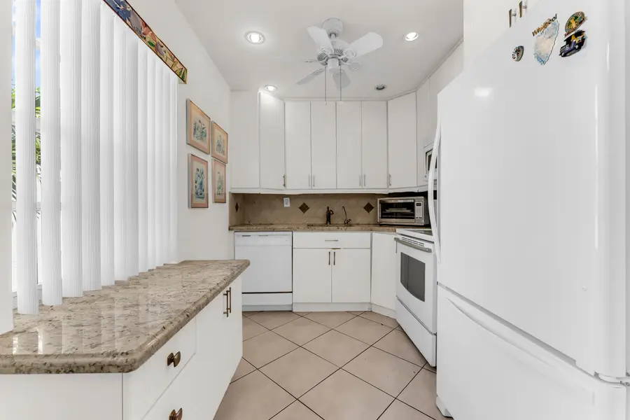 572 Flanders L #572, Delray Beach, FL 33484 - #2
